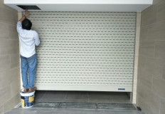 Đơn vị thi công cửa cuốn Austdoor tại TPHCM: Nhanh chóng, an toàn