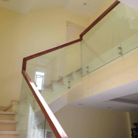 Cầu Thang Kính Không trụ mẫu 01