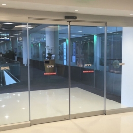 Cửa  Kính Tự Động 03