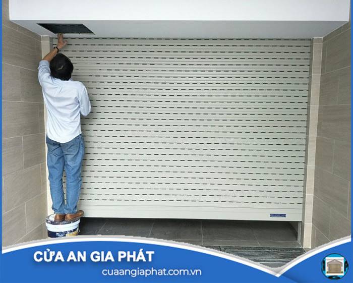 Lắp đặt cửa cuốn austdoor quận 12
