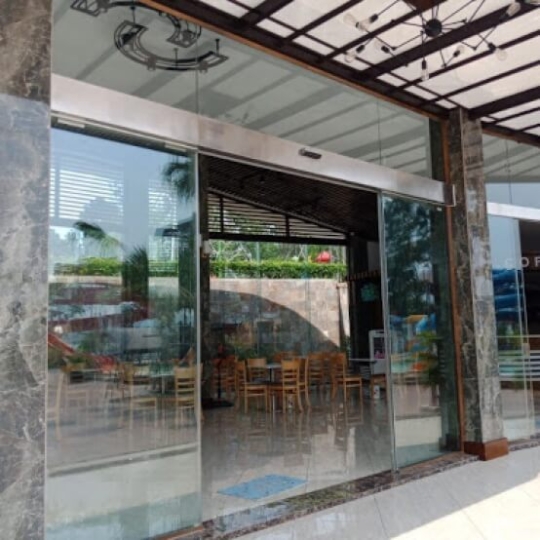 Cửa  Kính Tự Động 04